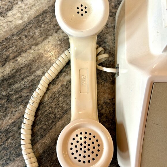 Vintage Western Electric Bell System Touch Tone Desk Telephone Beige 2500DM - Picture 3 of 10